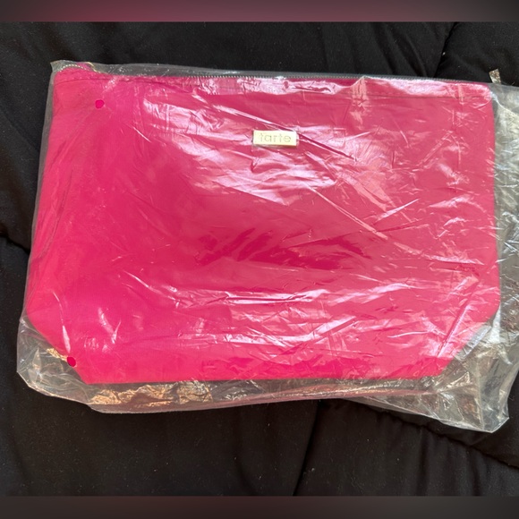 Tarte Makeup Bag - Picture 6 of 6